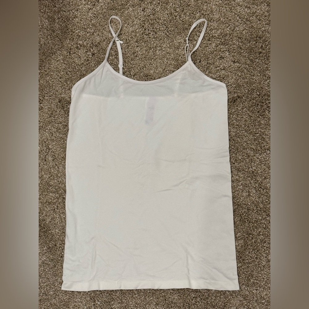 NWOT Francesca’s Alya White Camisole Top